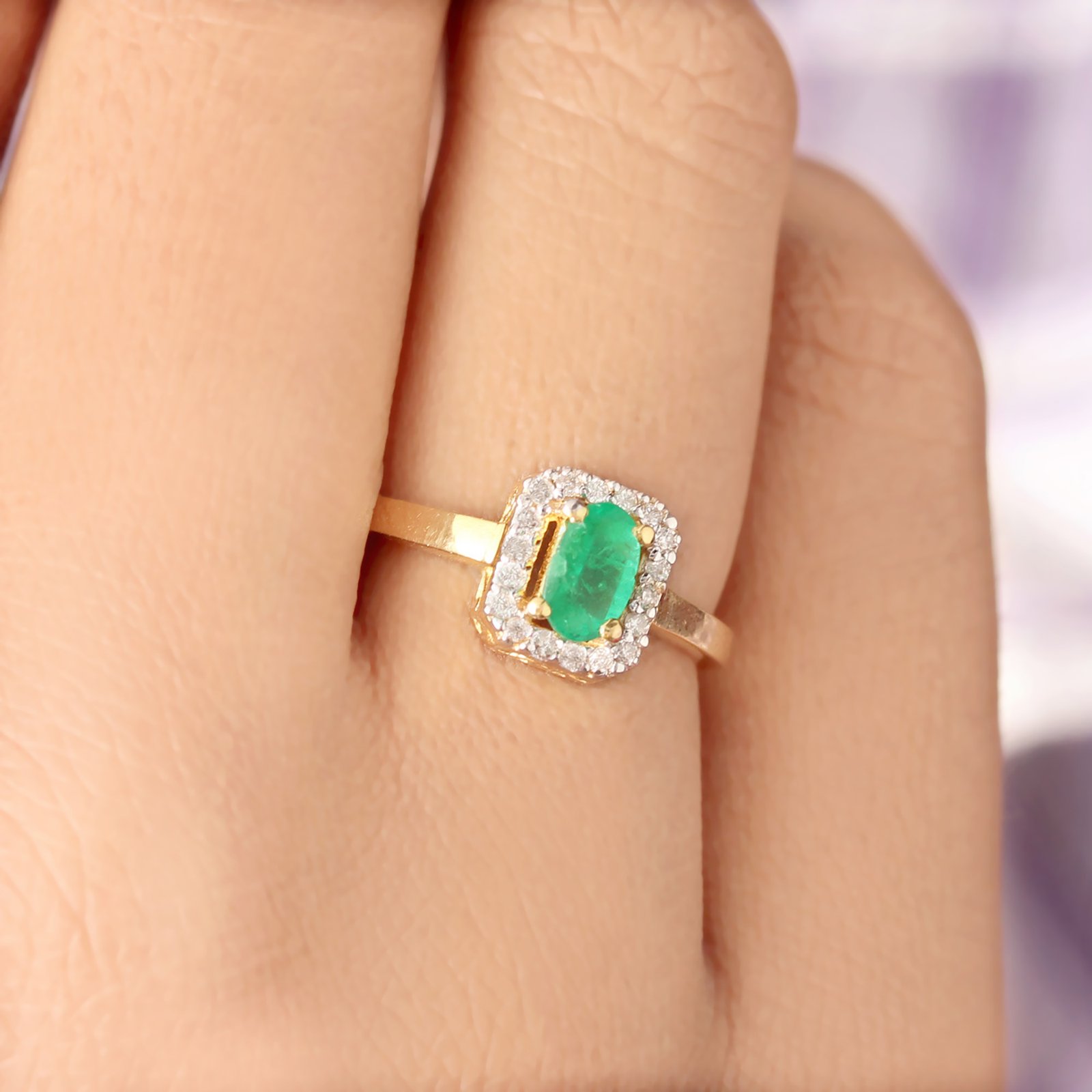 Diamond Ring With Emerald